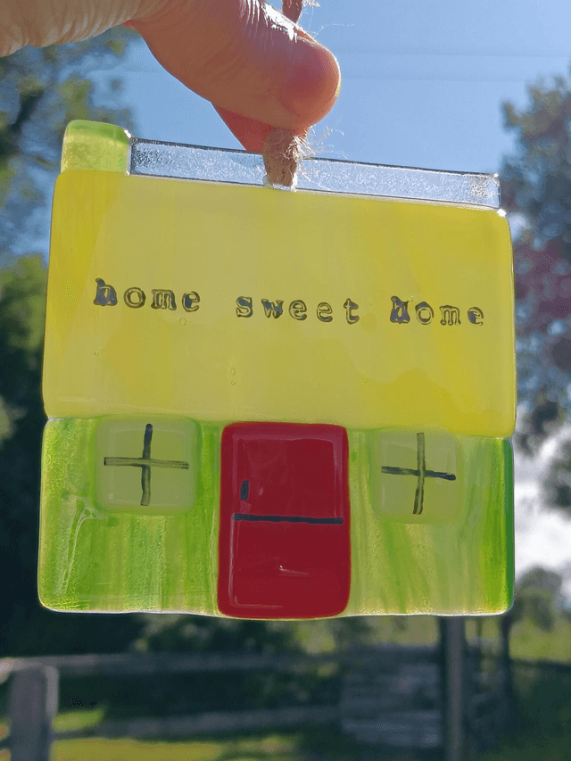 Fused glass Thatched Cottage - 'home sweet home'