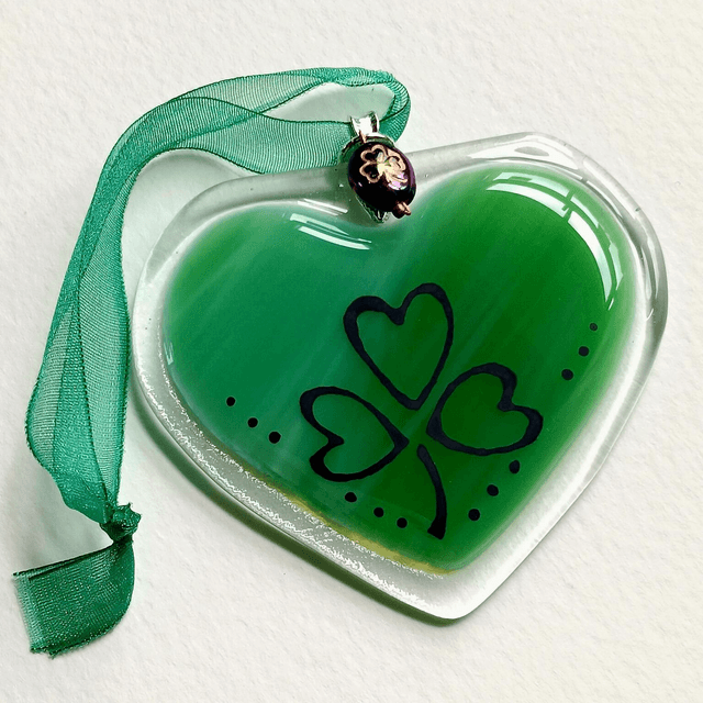 Fused glass Green Heart with hand-painted shamrock